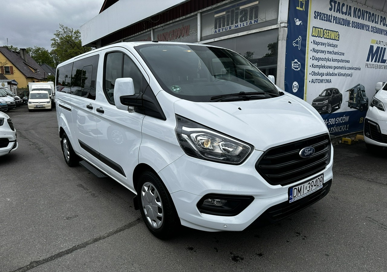 Ford Transit Custom Custom do przewozu Niepełnosprawnych inwalida rampa Model 2021 PFRO - People carrier: picture 4 Ford Transit Custom Custom do przewozu Niepełnosprawnych inwalida rampa Model 2021 PFRO - People carrier: picture 4