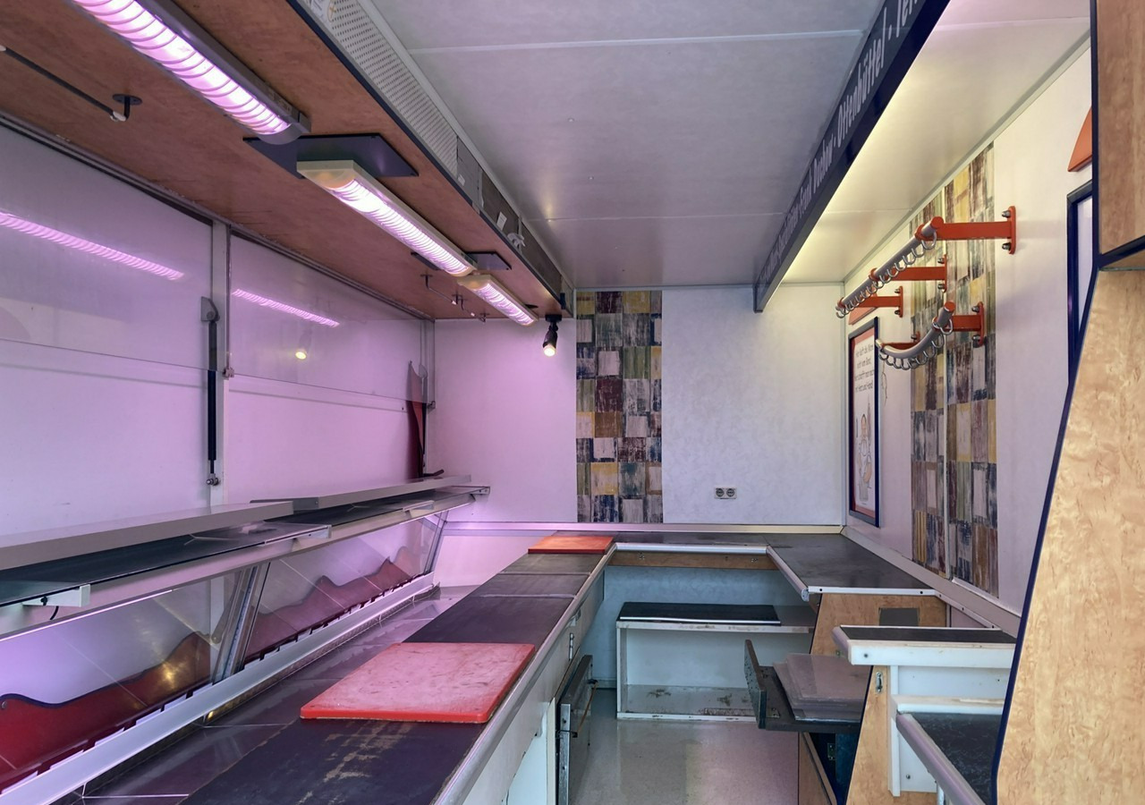 Inna Inny Autosklep wedlin Gastronomiczna food truck foodtruck sklep bar 2004 - Food trailer: picture 2 Inna Inny Autosklep wedlin Gastronomiczna food truck foodtruck sklep bar 2004 - Food trailer: picture 2