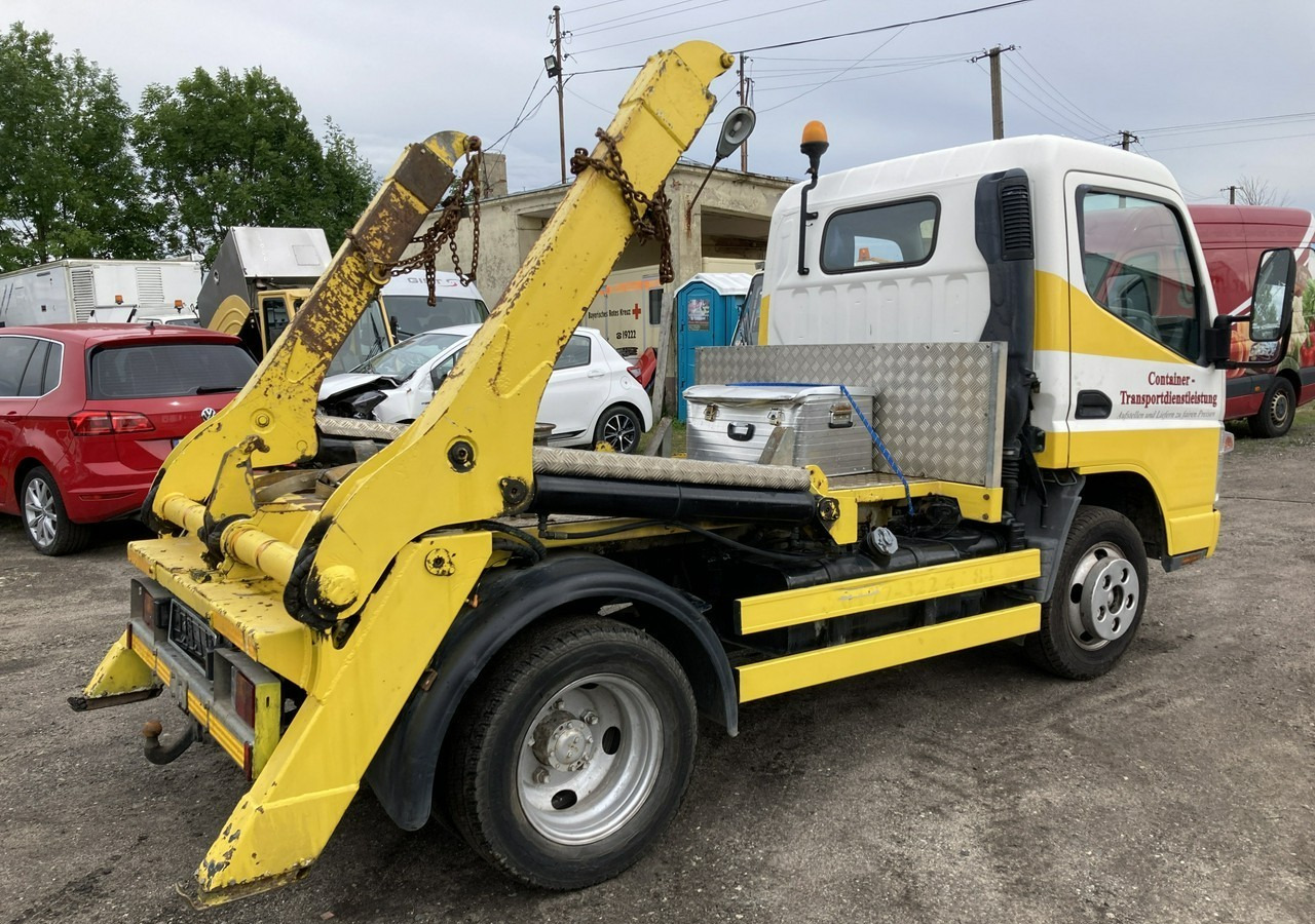 Inna Inny PFAU Canter Fuso Bramowiec do wywozu kontenerów Klina 2009 - Skip loader truck: picture 4 Inna Inny PFAU Canter Fuso Bramowiec do wywozu kontenerów Klina 2009 - Skip loader truck: picture 4