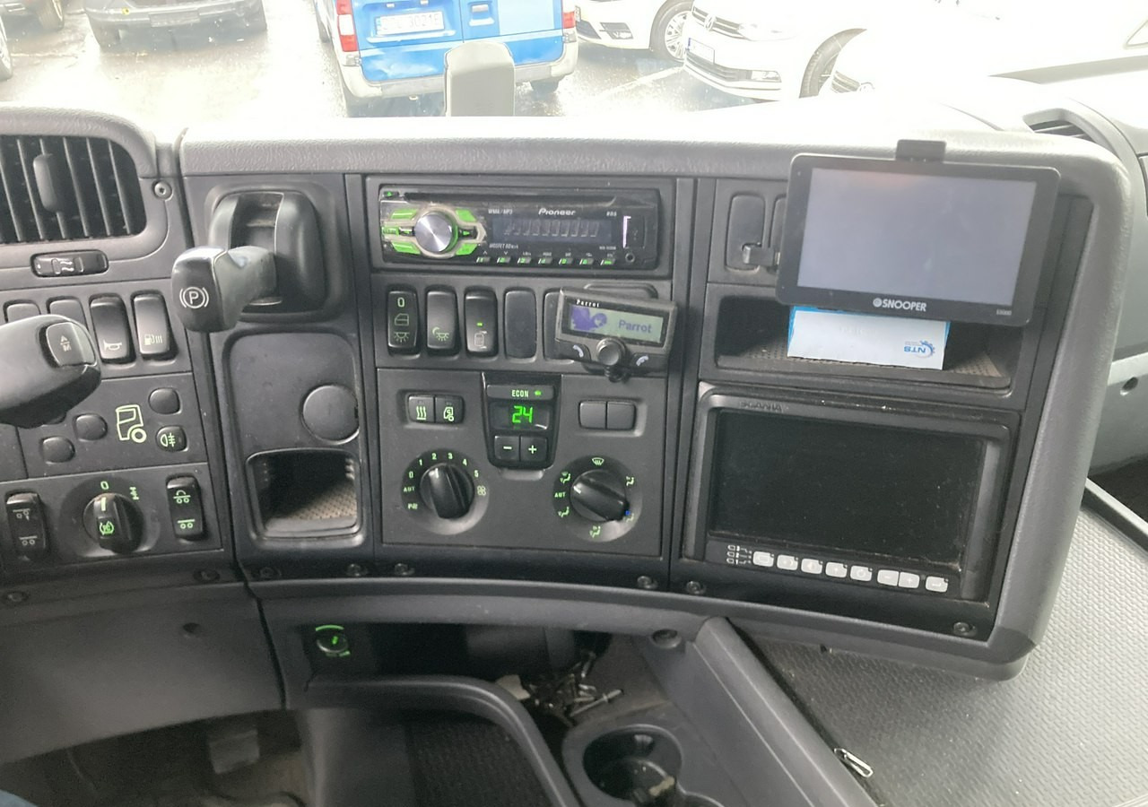 Inna Inny Scania G320 Wózek PALFINGER Firanka Plandeka plandeka Moffett 2012 - Curtain side van: picture 5 Inna Inny Scania G320 Wózek PALFINGER Firanka Plandeka plandeka Moffett 2012 - Curtain side van: picture 5