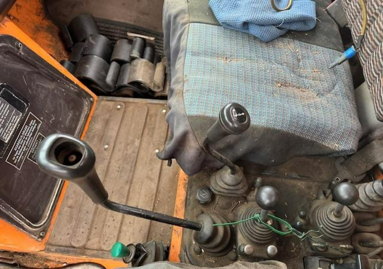 Dropside/ Flatbed truck, Municipal/ Special vehicle Inna Inny Unimog 4X4 Kosiarka bijakowa teleskopowa posypywarka pług odśnieżark: picture 25 Dropside/ Flatbed truck, Municipal/ Special vehicle Inna Inny Unimog 4X4 Kosiarka bijakowa teleskopowa posypywarka pług odśnieżark: picture 25