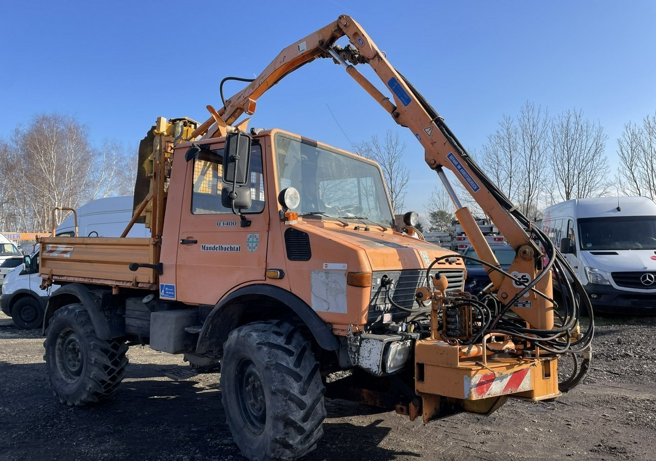 Dropside/ Flatbed truck, Municipal/ Special vehicle Inna Inny Unimog 4X4 Kosiarka bijakowa teleskopowa posypywarka pług odśnieżark: picture 8 Dropside/ Flatbed truck, Municipal/ Special vehicle Inna Inny Unimog 4X4 Kosiarka bijakowa teleskopowa posypywarka pług odśnieżark: picture 8