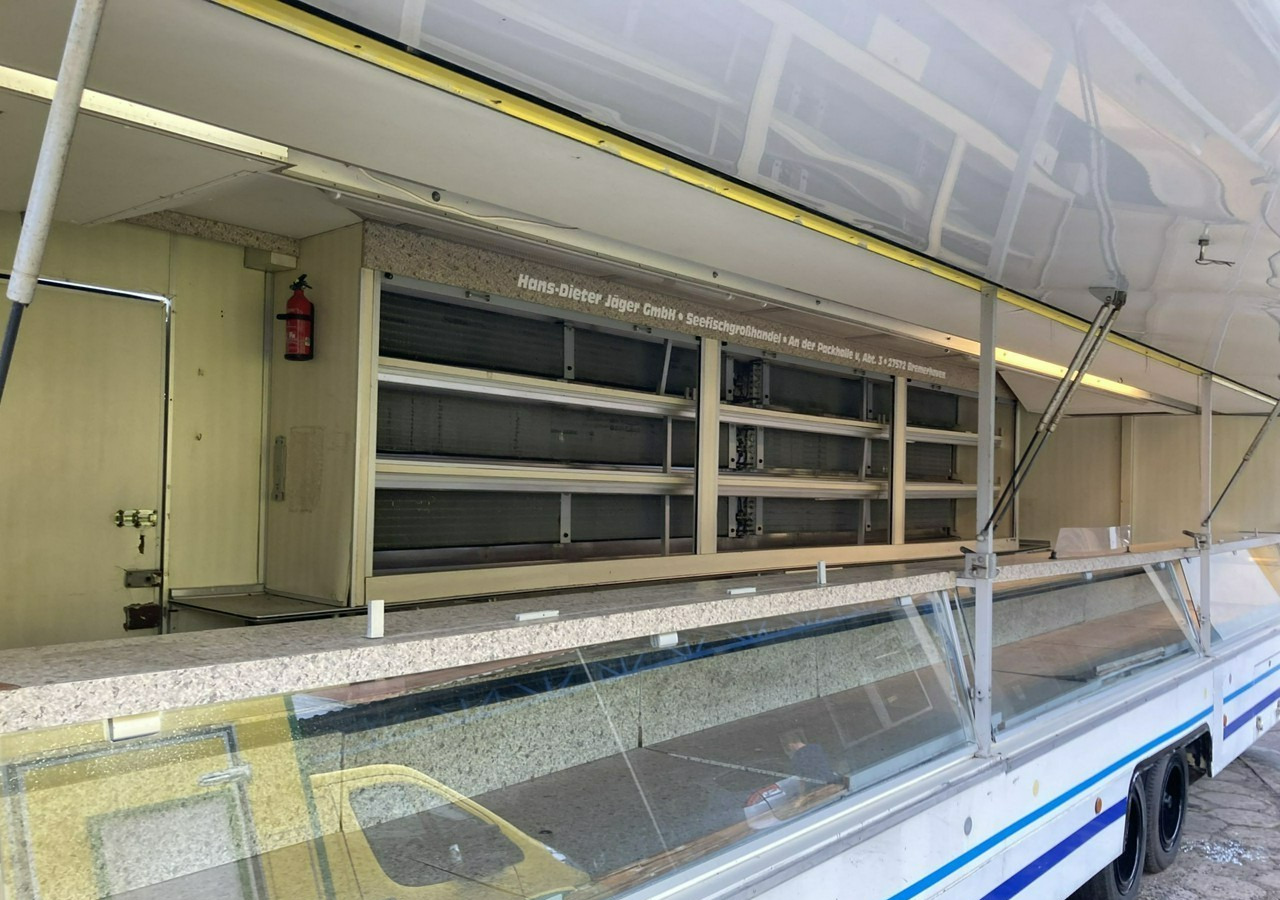 Inna Inny naczepa Autosklep wędlin Gastronomiczna food truck foodtruck sklep - Food trailer: picture 3 Inna Inny naczepa Autosklep wędlin Gastronomiczna food truck foodtruck sklep - Food trailer: picture 3