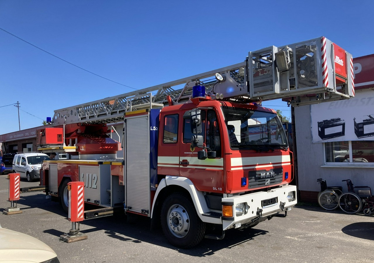 MAN Inny MAN Man 15,280 Straż pożarna drabina Strażacka zwyżka podnośnik 32m Metz - Fire engine: picture 1 MAN Inny MAN Man 15,280 Straż pożarna drabina Strażacka zwyżka podnośnik 32m Metz - Fire engine: picture 1