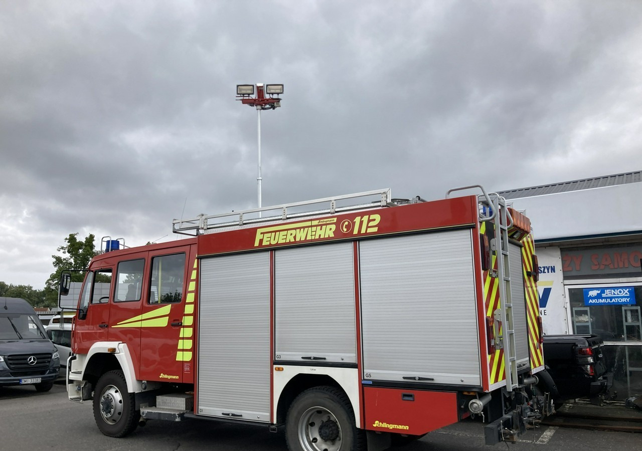 MAN MAN 15,250 Straż pożarna gaśnicza 9-oso 4X4 Wóz strażacki 2003 MAN 15,250 Straż pożarna gaśnicza 9-osobowa 4X4 Wóz strażacki 2003 - Fire engine: picture 5 MAN MAN 15,250 Straż pożarna gaśnicza 9-oso 4X4 Wóz strażacki 2003 MAN 15,250 Straż pożarna gaśnicza 9-osobowa 4X4 Wóz strażacki 2003 - Fire engine: picture 5