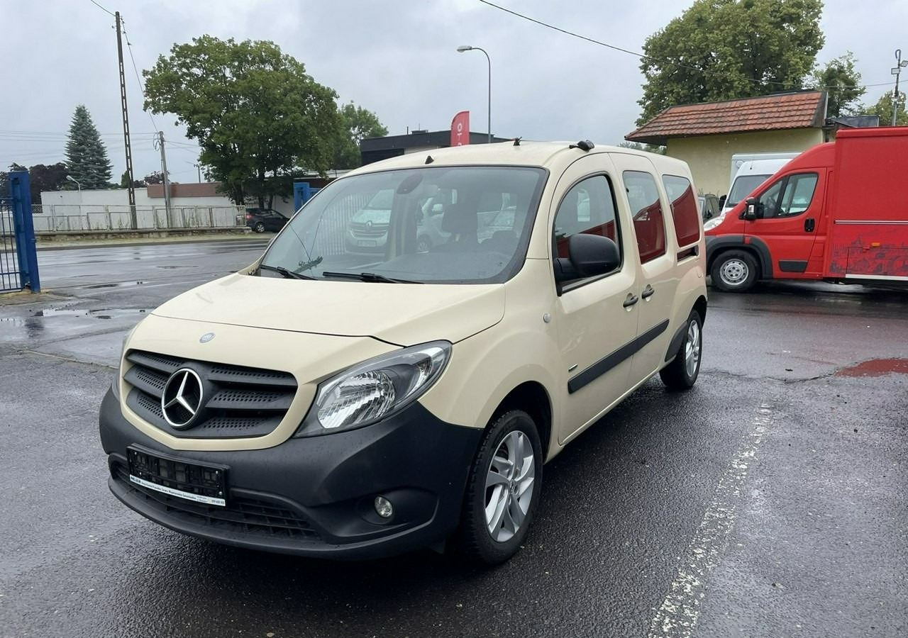 Mercedes-Benz Citan Citan Tourer Mercedes Citan 6-osob przewozu Niepełnosprawnych inwalida - Estate car: picture 2 Mercedes-Benz Citan Citan Tourer Mercedes Citan 6-osob przewozu Niepełnosprawnych inwalida - Estate car: picture 2