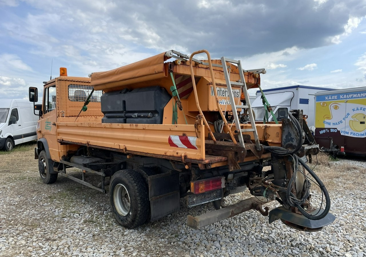 Mercedes-Benz Inny Mercedes-Benz Mercedes Vario 815 Wywrotka 4X4 2004 - Snow removal vehicle: picture 5 Mercedes-Benz Inny Mercedes-Benz Mercedes Vario 815 Wywrotka 4X4 2004 - Snow removal vehicle: picture 5