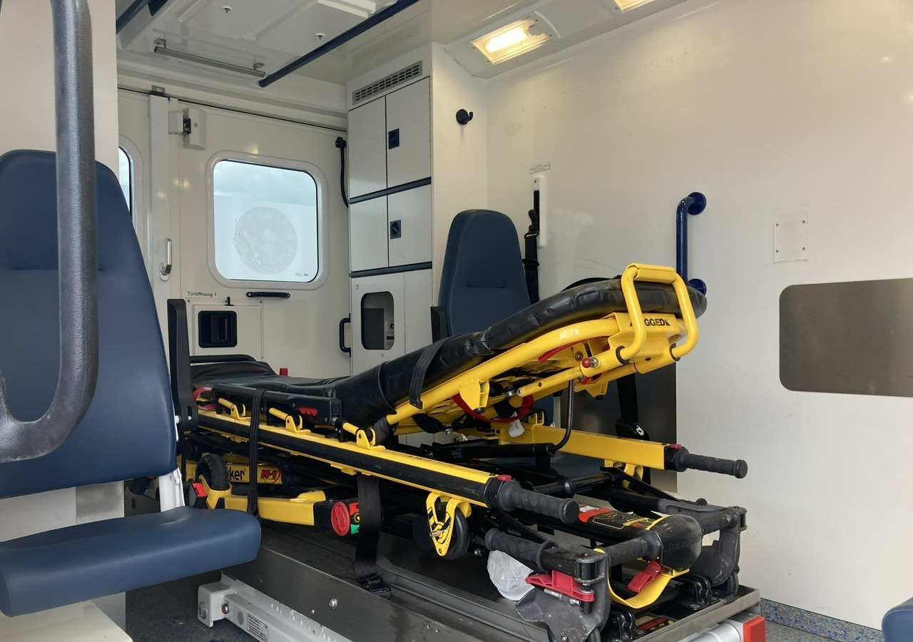 Leasing of  Mercedes-Benz Sprinter Sprinter 519 Karetka 4X4 Ambulans MODEL 2017 Mercedes-Benz Sprinter Sprinter 519 Karetka 4X4 Ambulans MODEL 2017: picture 6