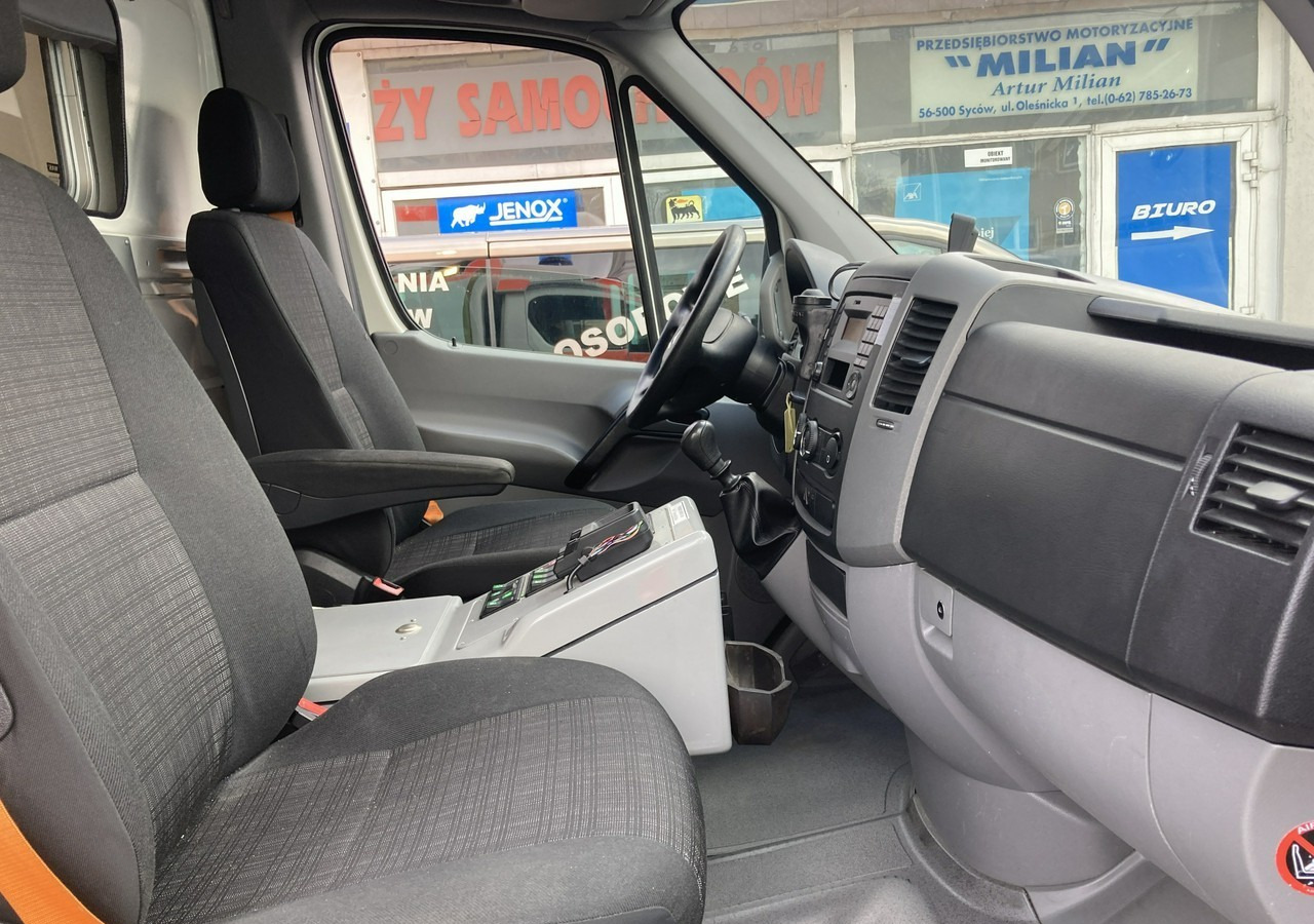 Leasing of  Mercedes-Benz Sprinter Sprinter 519 Karetka 4X4 Ambulans MODEL 2017 Mercedes-Benz Sprinter Sprinter 519 Karetka 4X4 Ambulans MODEL 2017: picture 9