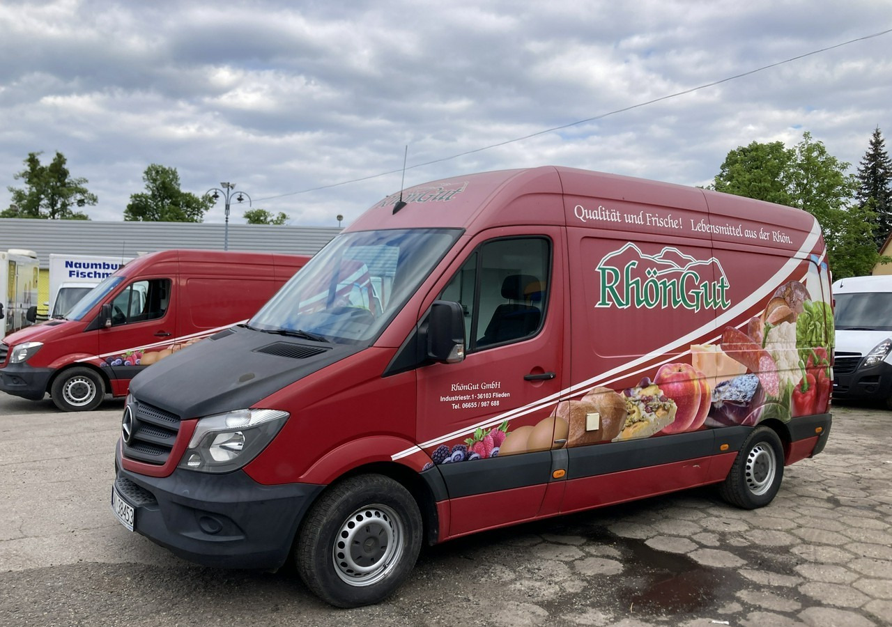 Mercedes-Benz Sprinter Sprinter Autosklep sklep bar Gastronomiczny Food Truck Foodtruck 201 - Food truck: picture 4 Mercedes-Benz Sprinter Sprinter Autosklep sklep bar Gastronomiczny Food Truck Foodtruck 201 - Food truck: picture 4