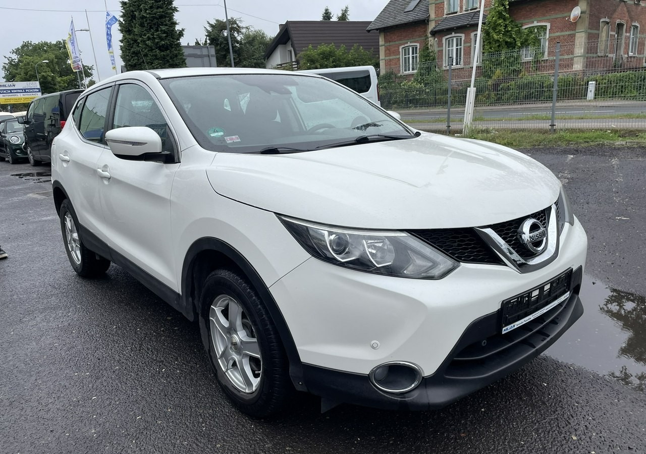 Nissan Qashqai II Nissan Qashqai 1.2 DIG-T Acenta Klimatronik Navi Kamera Model 2015 - SUV: picture 1 Nissan Qashqai II Nissan Qashqai 1.2 DIG-T Acenta Klimatronik Navi Kamera Model 2015 - SUV: picture 1