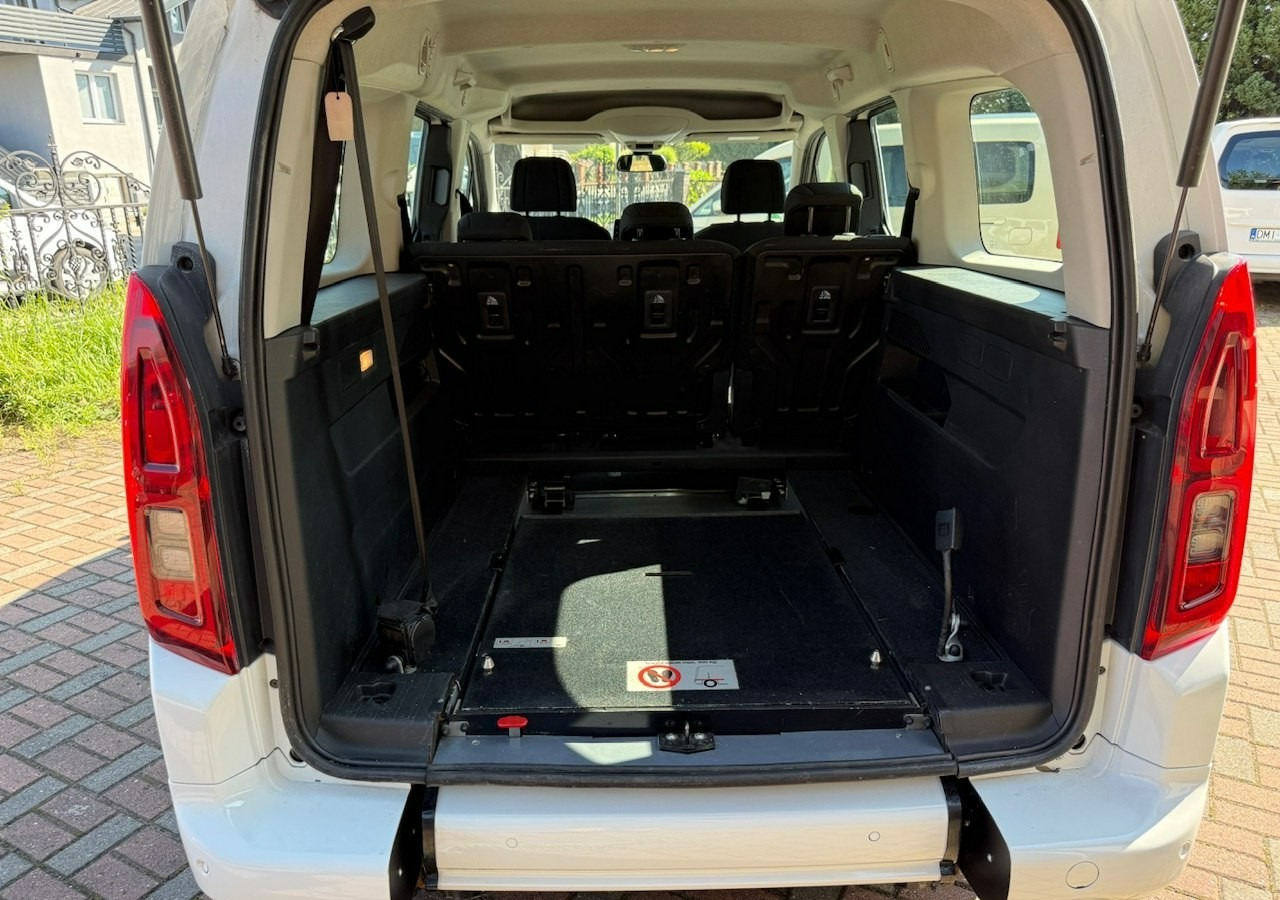 Opel Combo IV Combo Life Combo Life Maxi Niepełnosprawnych inwalida rampa PFRON Model - Car: picture 3 Opel Combo IV Combo Life Combo Life Maxi Niepełnosprawnych inwalida rampa PFRON Model - Car: picture 3