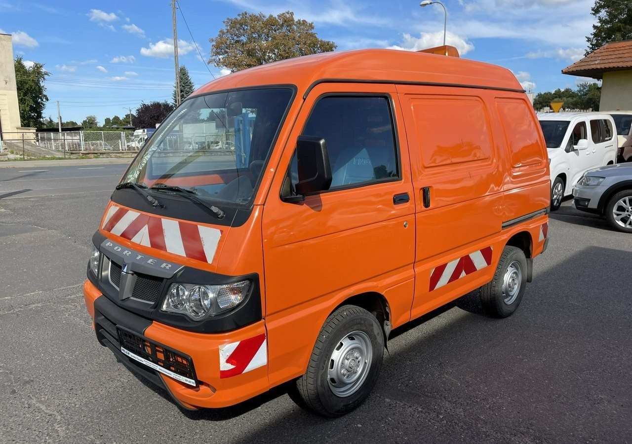 Piaggio Piaggio Porter Furgon 39348km 2x boczne drzwi 2012 - Panel van: picture 2 Piaggio Piaggio Porter Furgon 39348km 2x boczne drzwi 2012 - Panel van: picture 2