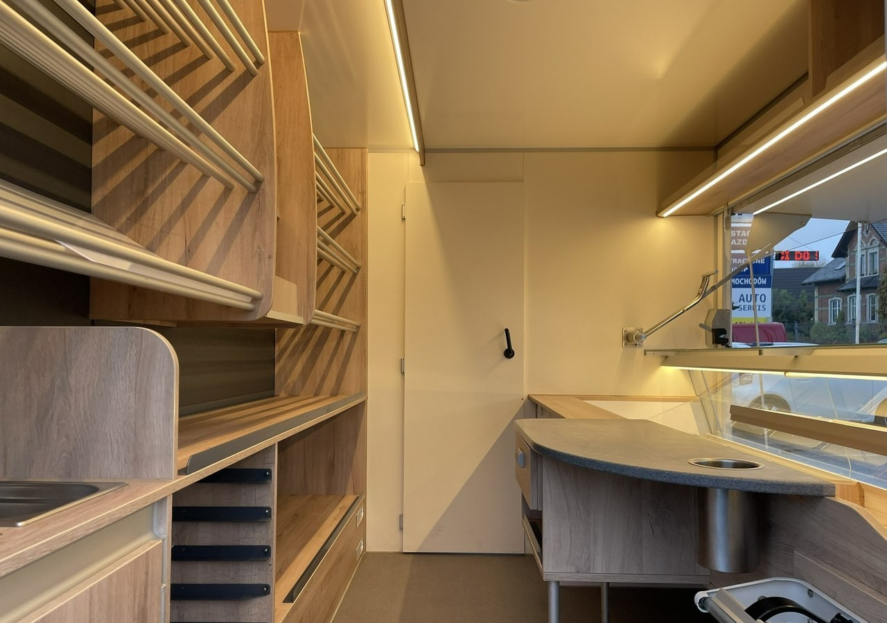 Renault Master Autosklep piec Sklep Gastronomiczny Food Truck Foodtruck bar Borco20 - Food truck: picture 3 Renault Master Autosklep piec Sklep Gastronomiczny Food Truck Foodtruck bar Borco20 - Food truck: picture 3