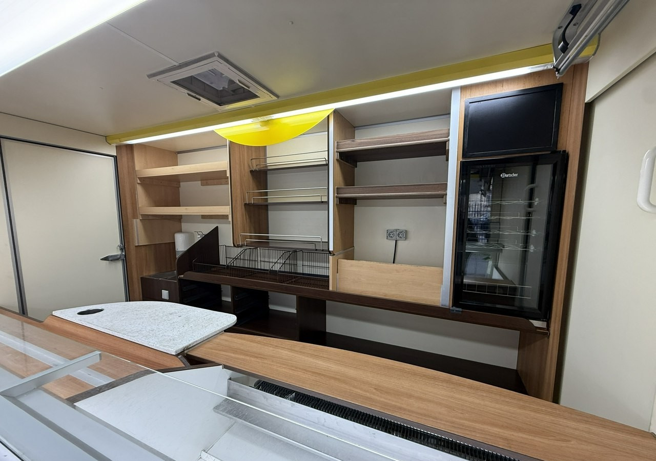 Renault Master Autosklep piec Sklep bar Gastronomiczny Food Truck Foodtruck Borco20 - Food truck: picture 2 Renault Master Autosklep piec Sklep bar Gastronomiczny Food Truck Foodtruck Borco20 - Food truck: picture 2