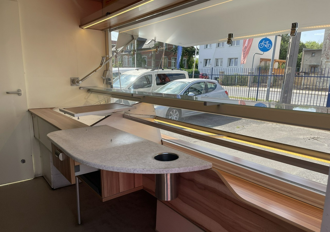 Renault Master Autosklep pieczywa Gastronomiczny Food Truck Foodtruck Sklep Borco20 - Food truck: picture 5 Renault Master Autosklep pieczywa Gastronomiczny Food Truck Foodtruck Sklep Borco20 - Food truck: picture 5