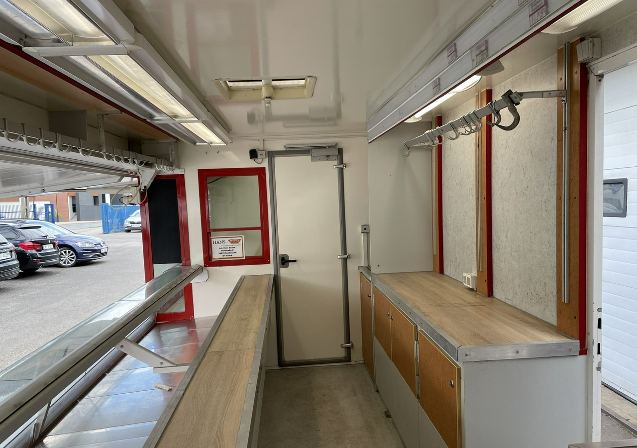 Renault Master Master Autosklep wędlin Gastronomiczna food truck foodtruck sklep 20 - Food truck: picture 3 Renault Master Master Autosklep wędlin Gastronomiczna food truck foodtruck sklep 20 - Food truck: picture 3