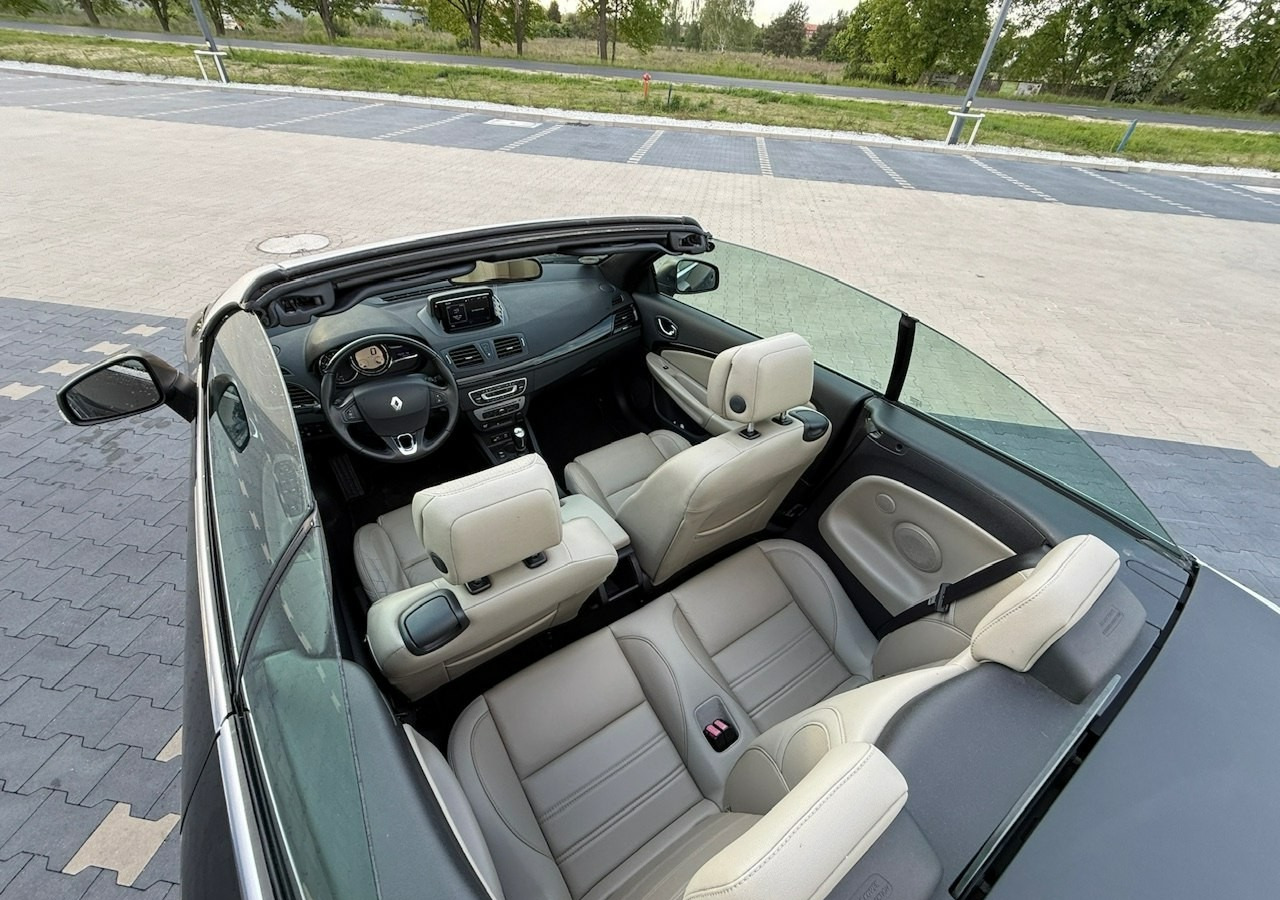 Renault Megane III Cabrio LIFT III 1.2 TCE 131 Skóra Led Navi PDC Bogate wyposażenie 20 - Convertible: picture 3 Renault Megane III Cabrio LIFT III 1.2 TCE 131 Skóra Led Navi PDC Bogate wyposażenie 20 - Convertible: picture 3