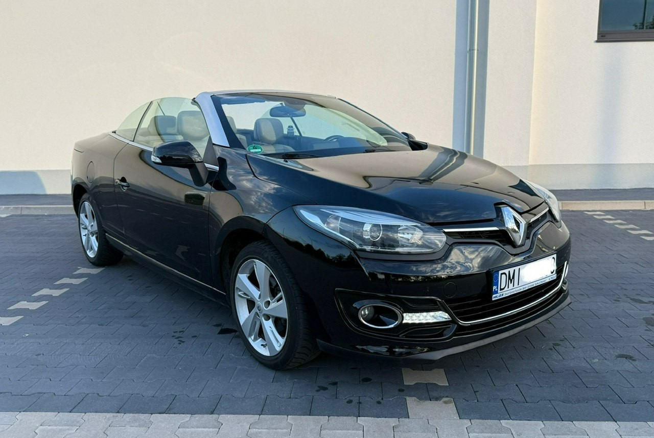 Renault Megane III Cabrio LIFT III 1.2 TCE 131 Skóra Led Navi PDC Bogate wyposażenie 20 - Convertible: picture 1 Renault Megane III Cabrio LIFT III 1.2 TCE 131 Skóra Led Navi PDC Bogate wyposażenie 20 - Convertible: picture 1