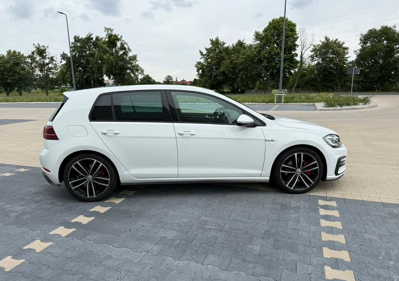 Volkswagen Golf VII GTD 2.0TDI 184KM FullLed Navi Klimatronik ACC Asystenci - Saloon car: picture 5 Volkswagen Golf VII GTD 2.0TDI 184KM FullLed Navi Klimatronik ACC Asystenci - Saloon car: picture 5