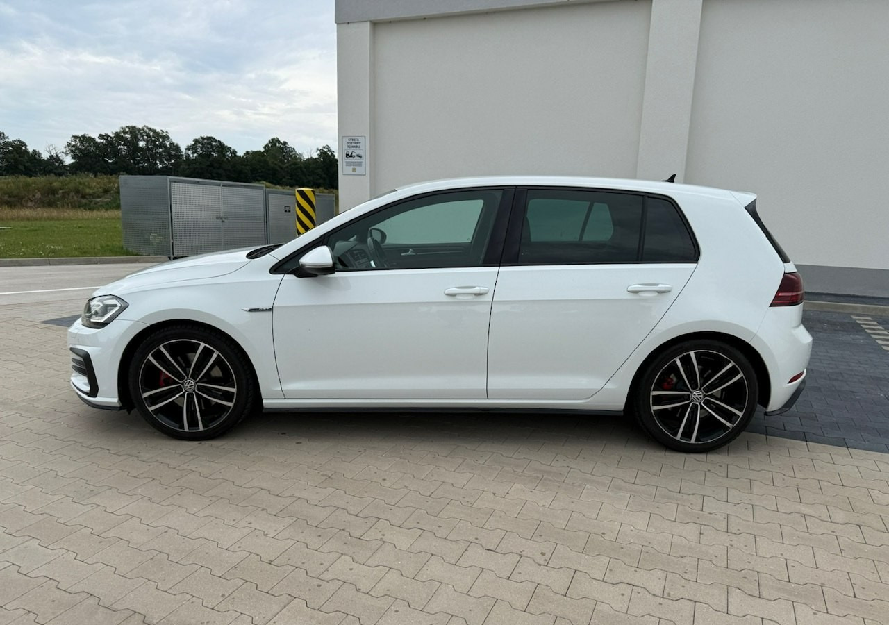 Volkswagen Golf VII GTD 2.0TDI 184KM FullLed Navi Klimatronik ACC Asystenci - Saloon car: picture 2 Volkswagen Golf VII GTD 2.0TDI 184KM FullLed Navi Klimatronik ACC Asystenci - Saloon car: picture 2