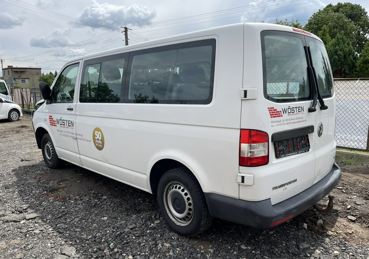Volkswagen Transporter T5 Volkswagen Transporter Long 2.0-140KM 9-osobowy Model 2015 - Car: picture 4 Volkswagen Transporter T5 Volkswagen Transporter Long 2.0-140KM 9-osobowy Model 2015 - Car: picture 4