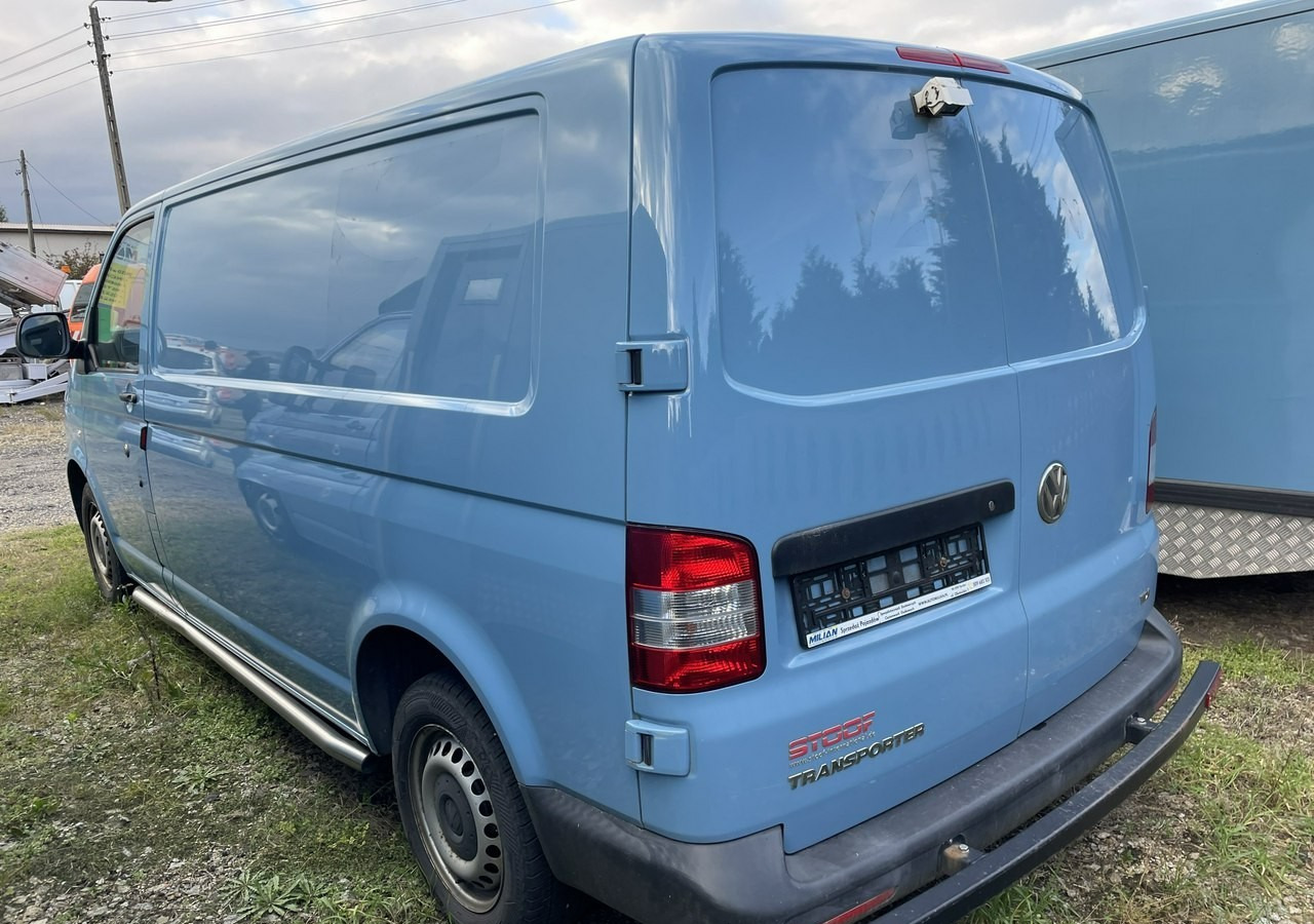 Volkswagen Transporter Trasporter T5 Bankowóz kuloodporny opancerzony 2015 - Cash in transit vehicle: picture 4 Volkswagen Transporter Trasporter T5 Bankowóz kuloodporny opancerzony 2015 - Cash in transit vehicle: picture 4