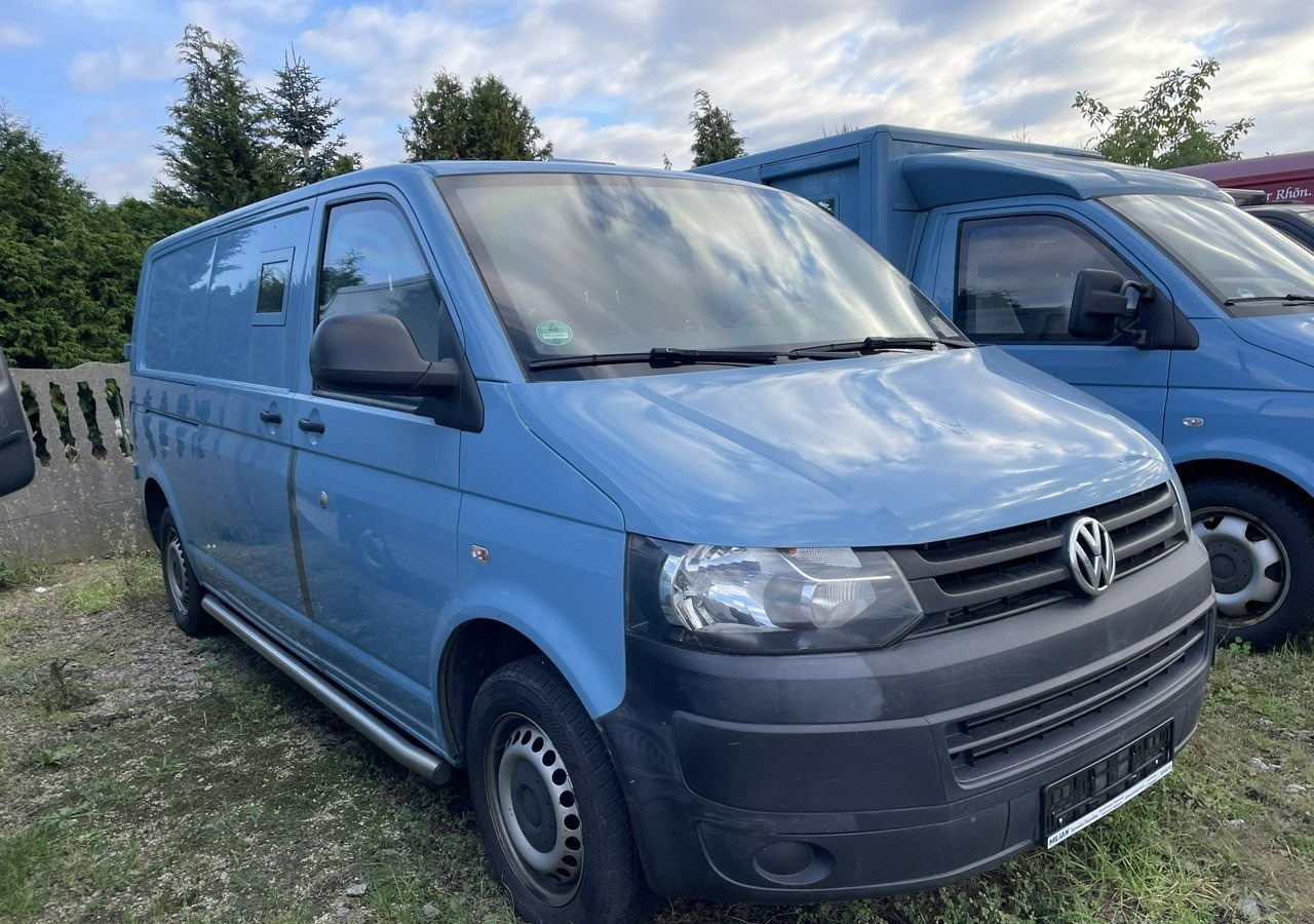 Volkswagen Transporter Trasporter T5 Bankowóz kuloodporny opancerzony 2015 - Cash in transit vehicle: picture 2 Volkswagen Transporter Trasporter T5 Bankowóz kuloodporny opancerzony 2015 - Cash in transit vehicle: picture 2