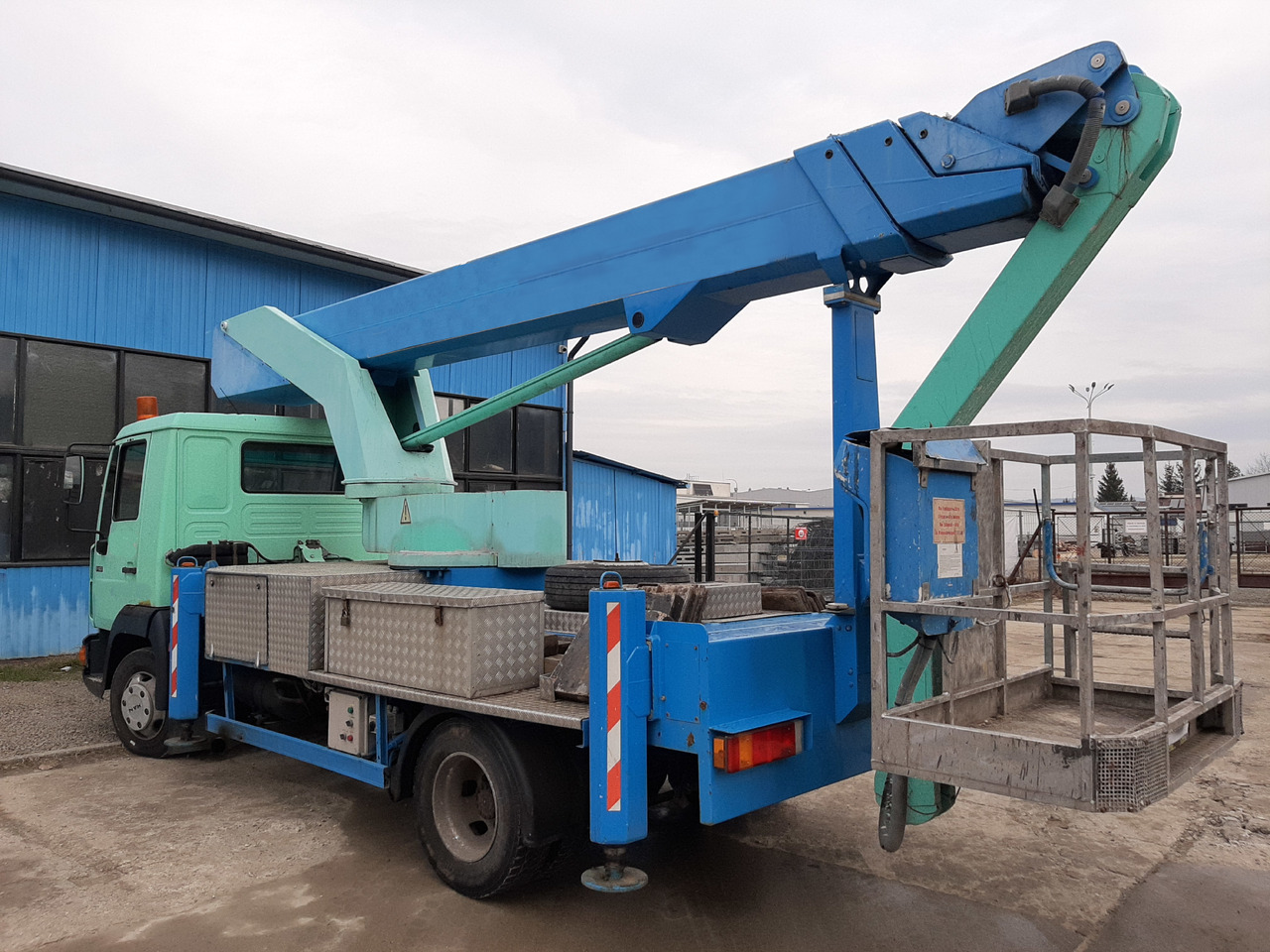 MAN BISON TKA30 - Truck mounted aerial platform: picture 3 MAN BISON TKA30 - Truck mounted aerial platform: picture 3
