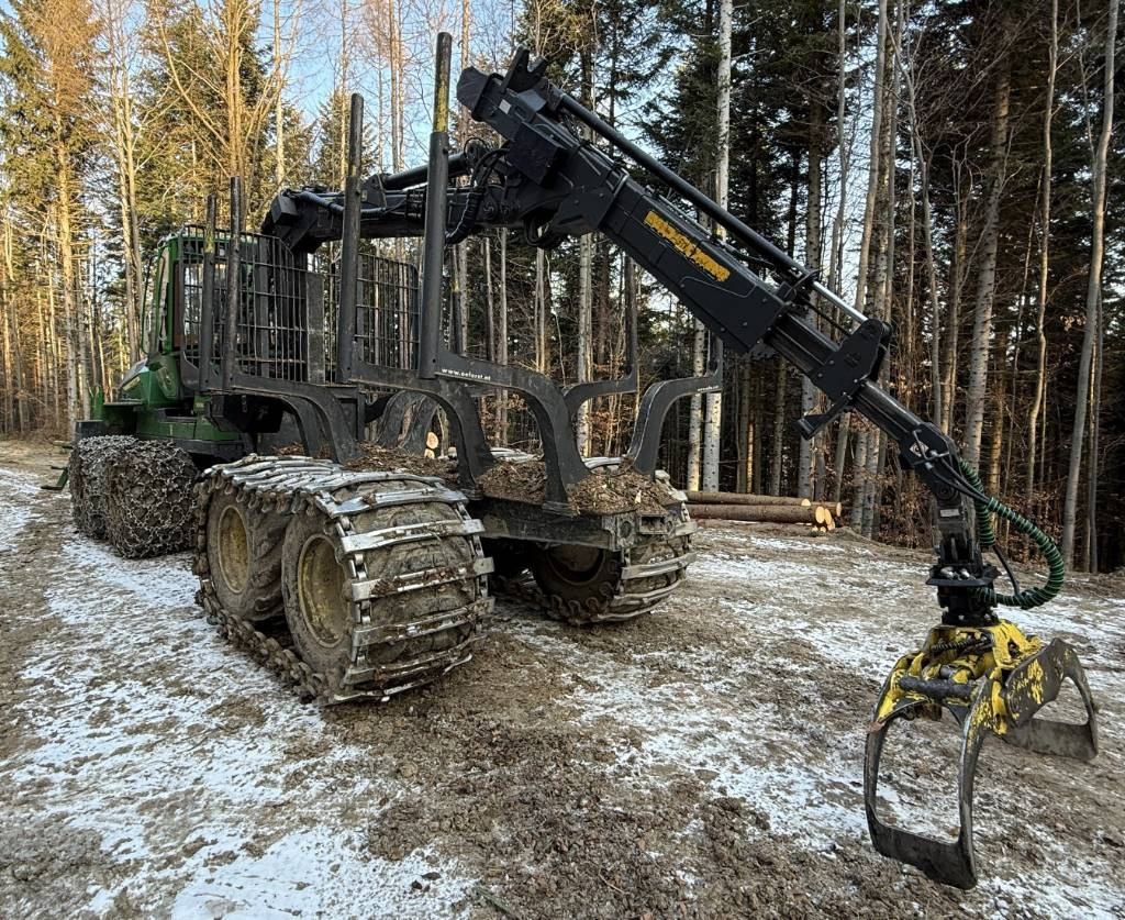 John Deere 1010G - Forwarder: picture 2 John Deere 1010G - Forwarder: picture 2