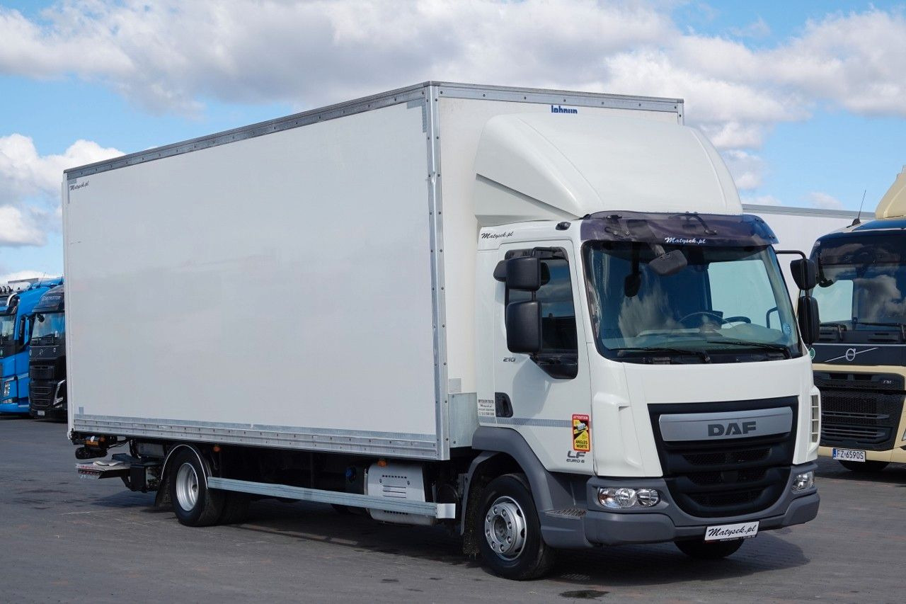 DAF LF 210 / KONTENER - 7 M / SOLÓWKA / WINDA DHOLLA - Box truck: picture 4 DAF LF 210 / KONTENER - 7 M / SOLÓWKA / WINDA DHOLLA - Box truck: picture 4
