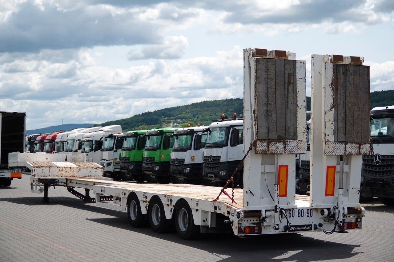 Faymonville NISKOPODWOZIE / STN-3A / ROZCIĄGANA / LAWETA / - Low loader semi-trailer: picture 4 Faymonville NISKOPODWOZIE / STN-3A / ROZCIĄGANA / LAWETA / - Low loader semi-trailer: picture 4