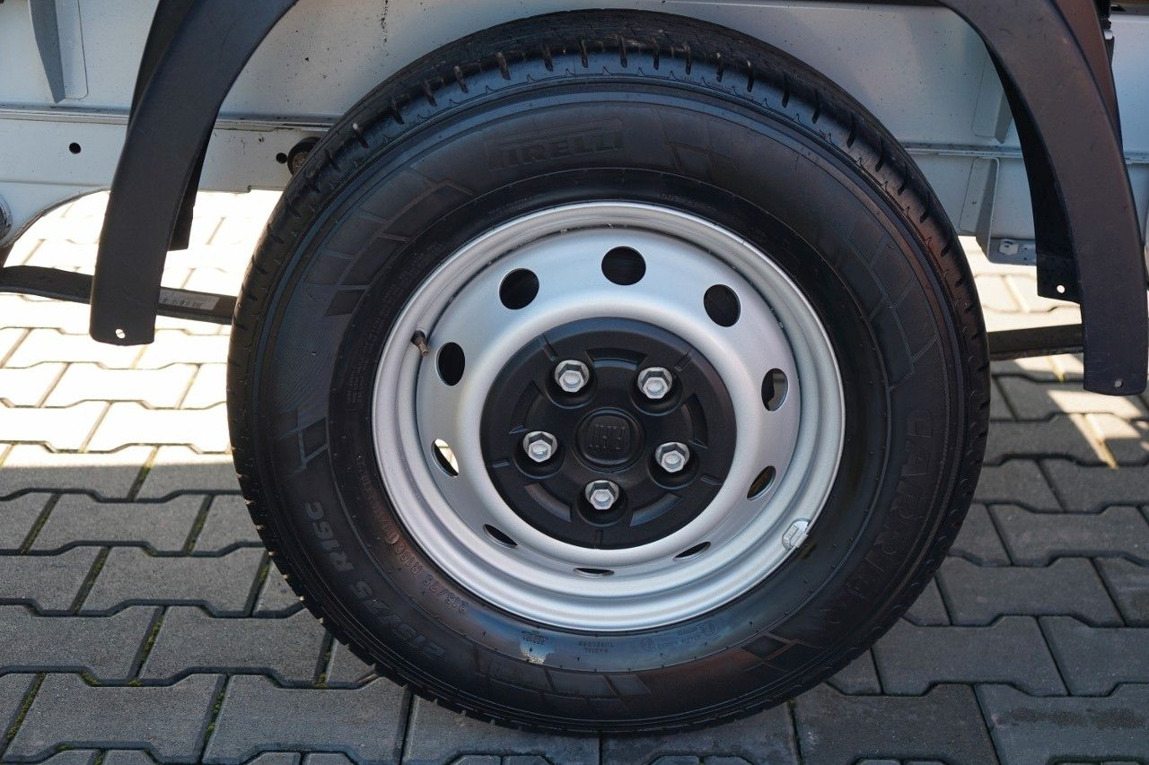 Closed box van Fiat DUCATO MAXI / 2.3 D / BRYGADÓWKA /  SKRZYNIOWY 3: picture 19