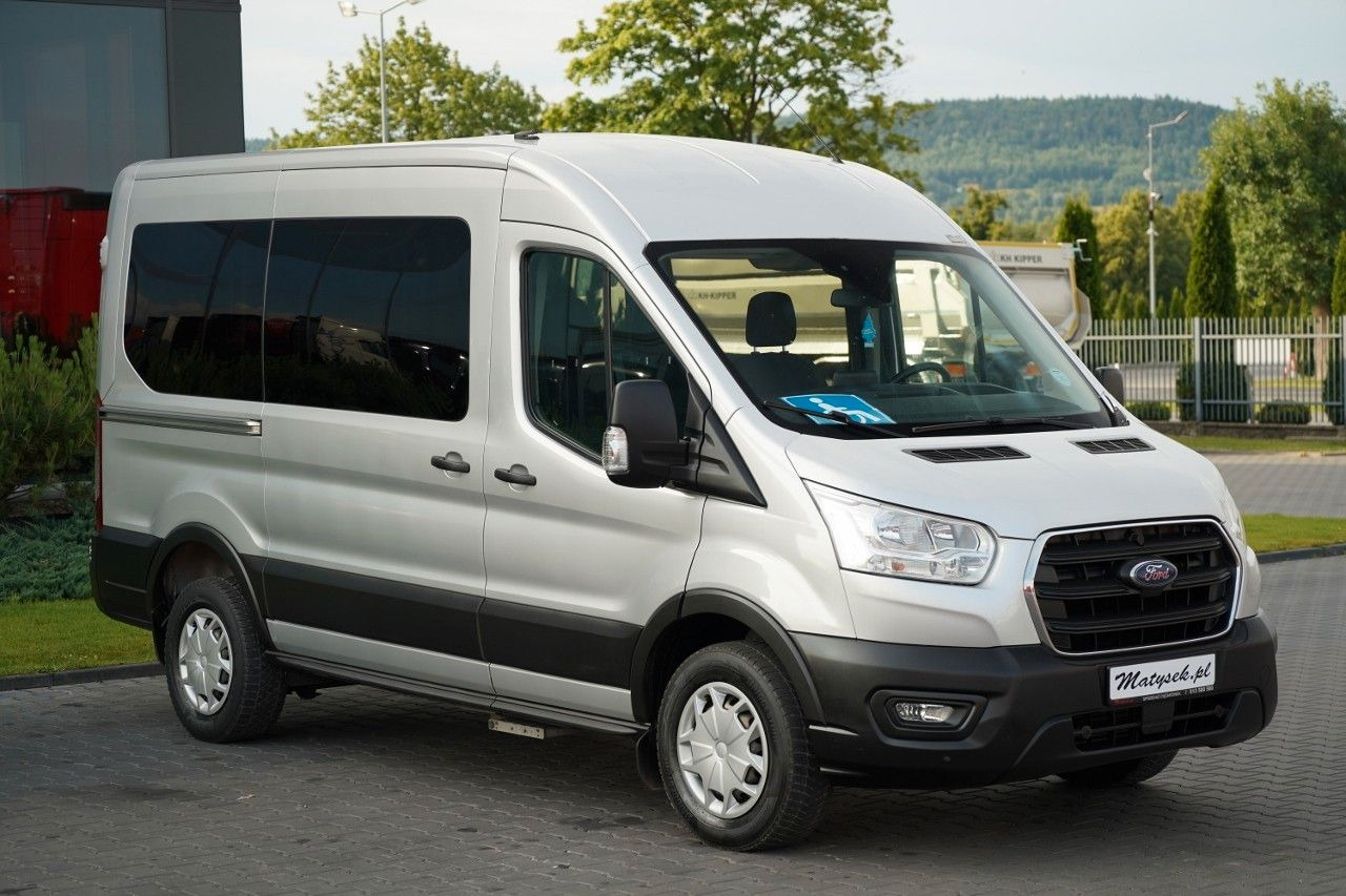Ford TRANSIT / 6 miejsc + Najazd na wózek / Dla osób - People carrier: picture 2 Ford TRANSIT / 6 miejsc + Najazd na wózek / Dla osób - People carrier: picture 2