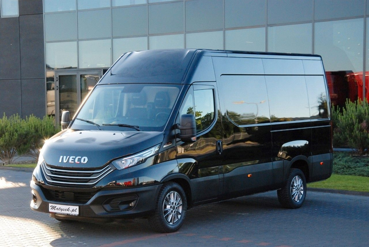 Iveco DAILY 35-180 / BLASZAK / 2022 ROK / HI-MATIC / - Panel van: picture 1 Iveco DAILY 35-180 / BLASZAK / 2022 ROK / HI-MATIC / - Panel van: picture 1