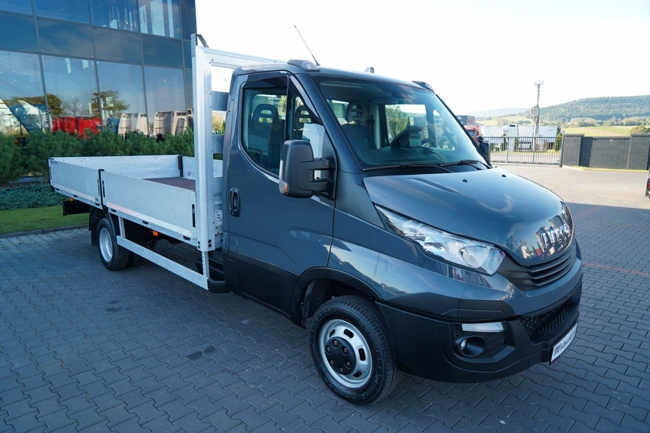 Iveco DAILY 35-180 / SKRZYNIOWY / BLIŹNIAK / HAK / 201 - Closed box van: picture 5 Iveco DAILY 35-180 / SKRZYNIOWY / BLIŹNIAK / HAK / 201 - Closed box van: picture 5