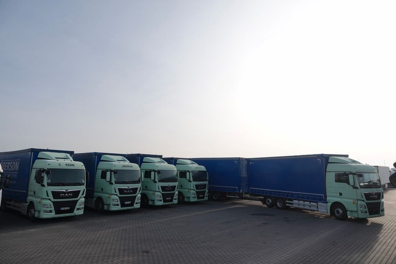 MAN TGX 26.460 / ZESTAW TANDEM PRZEJAZDOWY / 120 M3 - Curtain side truck: picture 3 MAN TGX 26.460 / ZESTAW TANDEM PRZEJAZDOWY / 120 M3 - Curtain side truck: picture 3