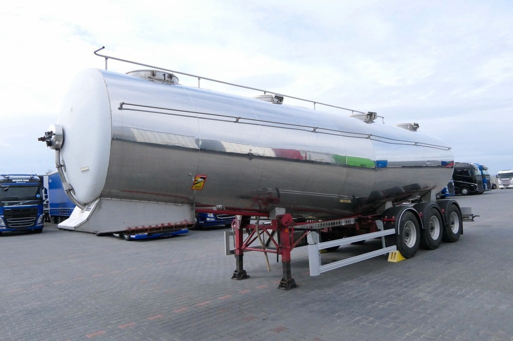 Menci ETA / FOOD LIQUID TANK TRAILER/32000 L/ 4 CHAMBE - Tanker semi-trailer: picture 2 Menci ETA / FOOD LIQUID TANK TRAILER/32000 L/ 4 CHAMBE - Tanker semi-trailer: picture 2