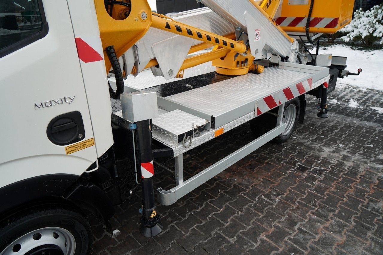 Truck mounted aerial platform Renault MAXITY 120 dxi / ZWYŻKA 20 METRÓW / PODNOŚNIK KO: picture 17