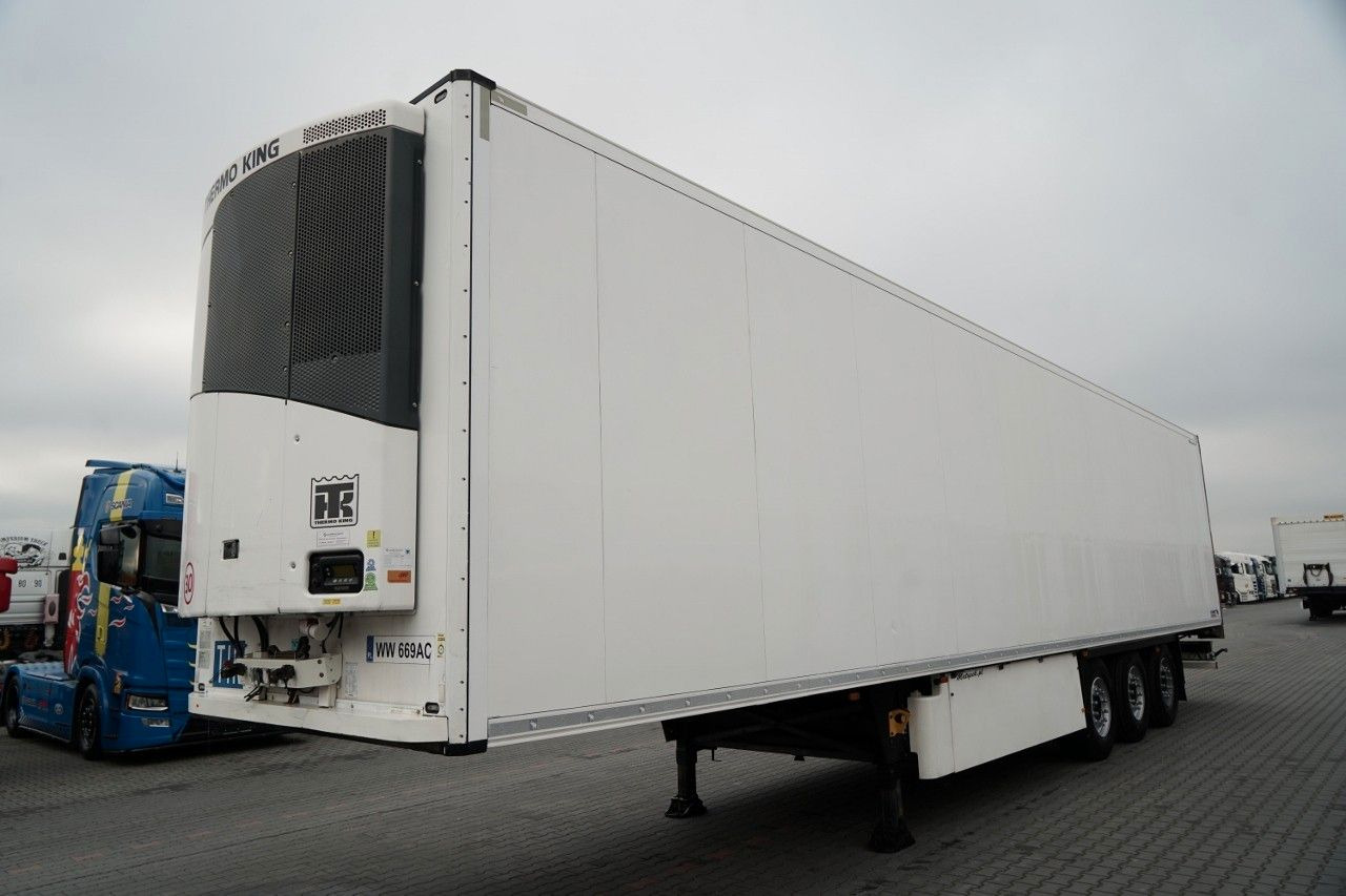 Schmitz Cargobull CHŁODNIA / THERMO KING / HAKÓWKA / OŚ PODNOSZO - Refrigerated semi-trailer: picture 4 Schmitz Cargobull CHŁODNIA / THERMO KING / HAKÓWKA / OŚ PODNOSZO - Refrigerated semi-trailer: picture 4