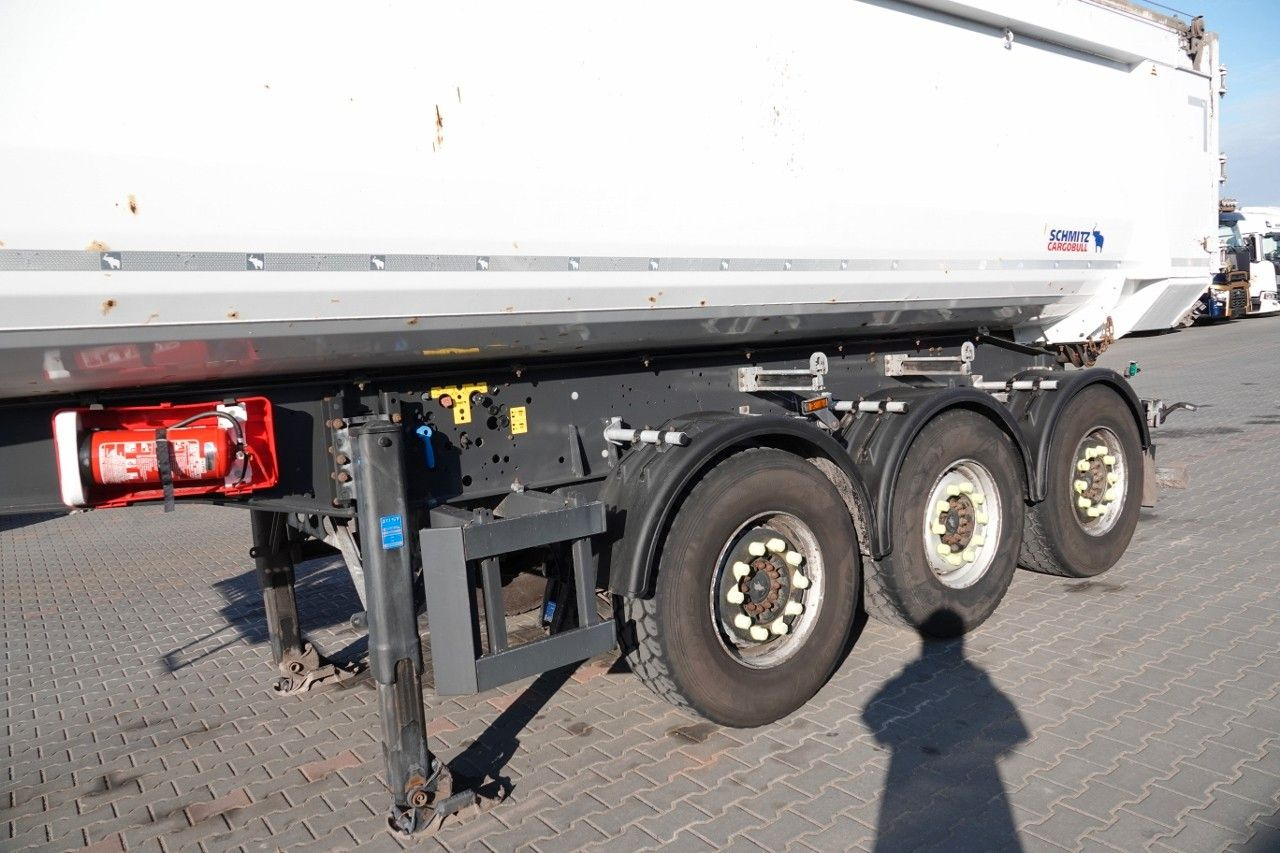 Tipper semi-trailer Schmitz Cargobull WYWROTKA 30 m3 / STALOWA / RYNNA WANNA HP / OŚ P: picture 9 Tipper semi-trailer Schmitz Cargobull WYWROTKA 30 m3 / STALOWA / RYNNA WANNA HP / OŚ P: picture 9