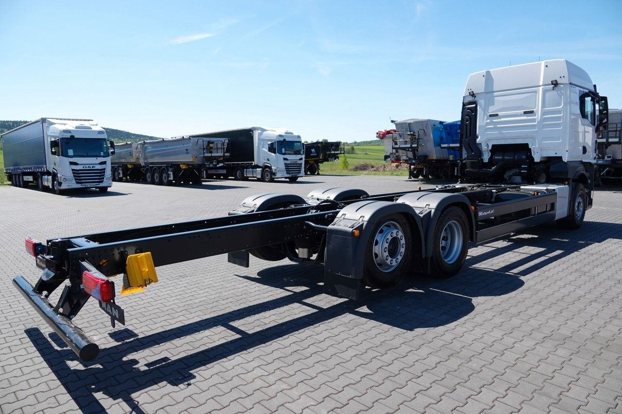MAN TGX 26.520 / 6x2 / RAMA DŁ. 9,1M / OŚ PODNOSZONA - Tractor unit: picture 3 MAN TGX 26.520 / 6x2 / RAMA DŁ. 9,1M / OŚ PODNOSZONA - Tractor unit: picture 3