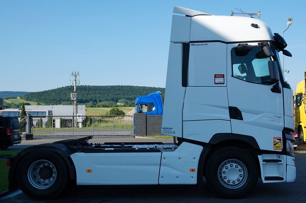 Renault T 520 / 13L / MAXISPACE / RETARDER / SALONKA - Tractor unit: picture 5 Renault T 520 / 13L / MAXISPACE / RETARDER / SALONKA - Tractor unit: picture 5