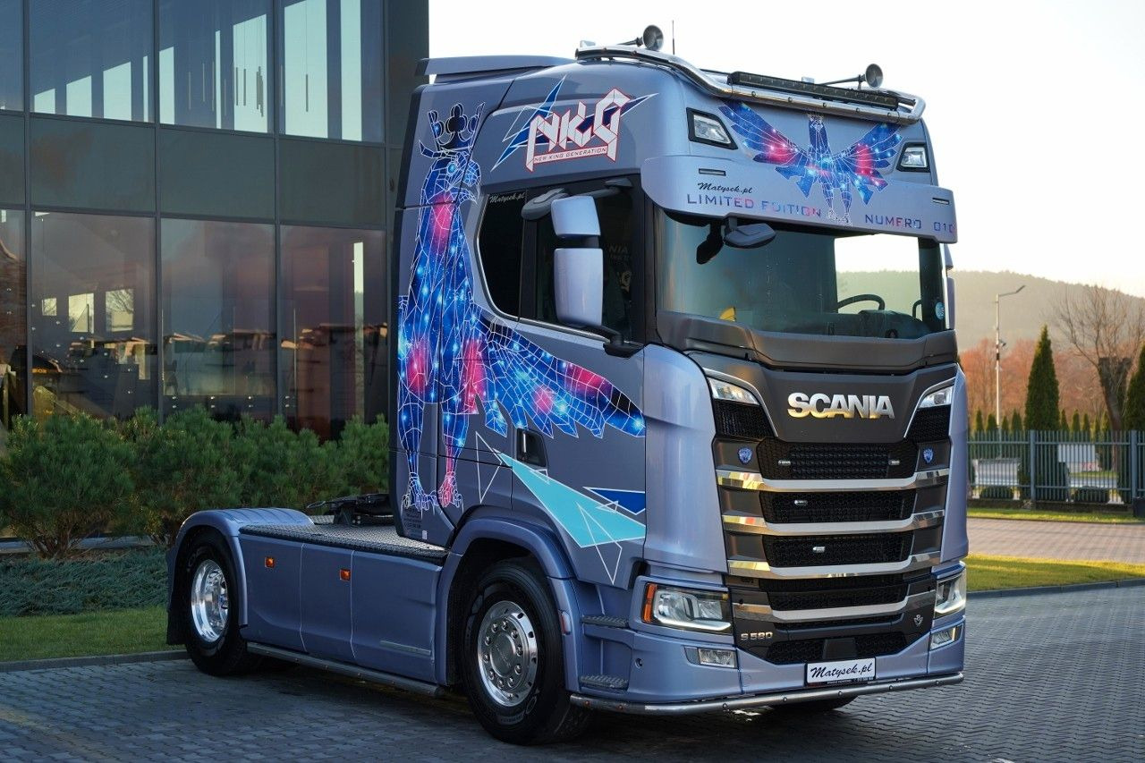 Scania S 580 / V8 / ORGINALNA EDYCJA LIMITED / NR 010 / - Tractor unit: picture 4 Scania S 580 / V8 / ORGINALNA EDYCJA LIMITED / NR 010 / - Tractor unit: picture 4