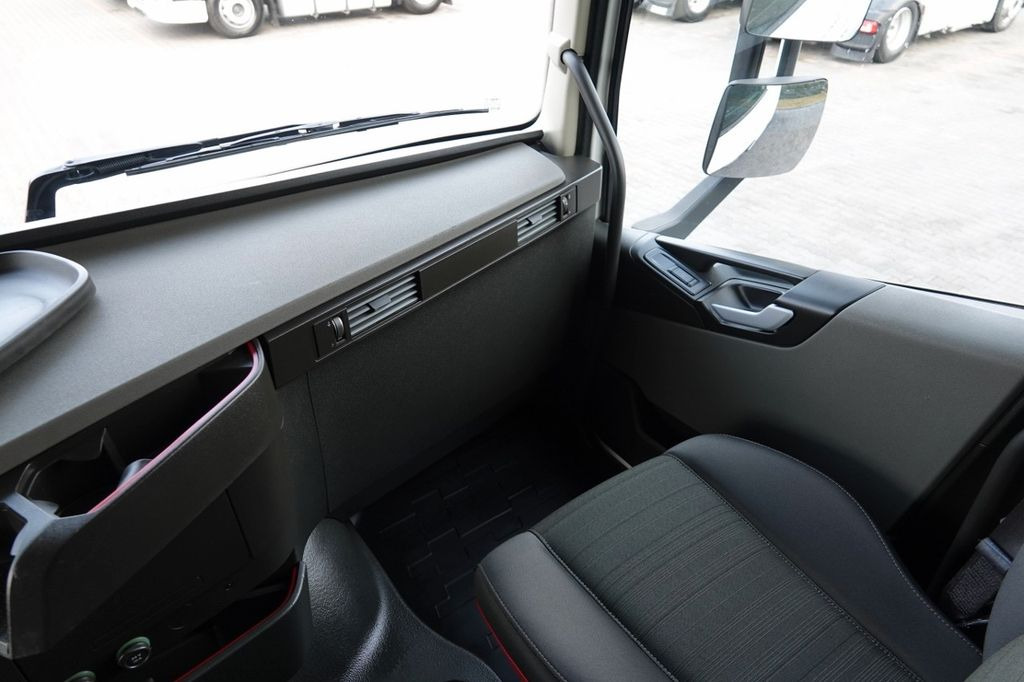 Tractor unit Volvo FH 460 / NISKA KABINA / 2018 YEAR / SPROWADZONY: picture 15