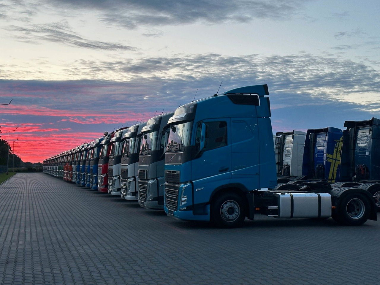 Tractor unit Volvo FH 500 / I-PARK COOL / OPONY 100% / PO KONTRAKCI: picture 20