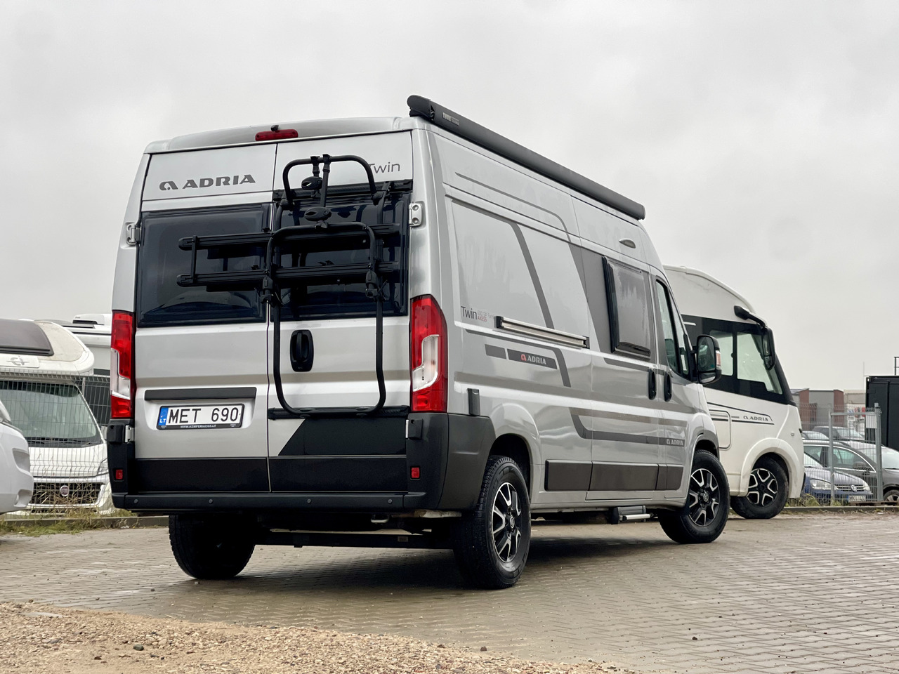 ADRIA Twin axess 600SP Family - Campervan: picture 4 ADRIA Twin axess 600SP Family - Campervan: picture 4