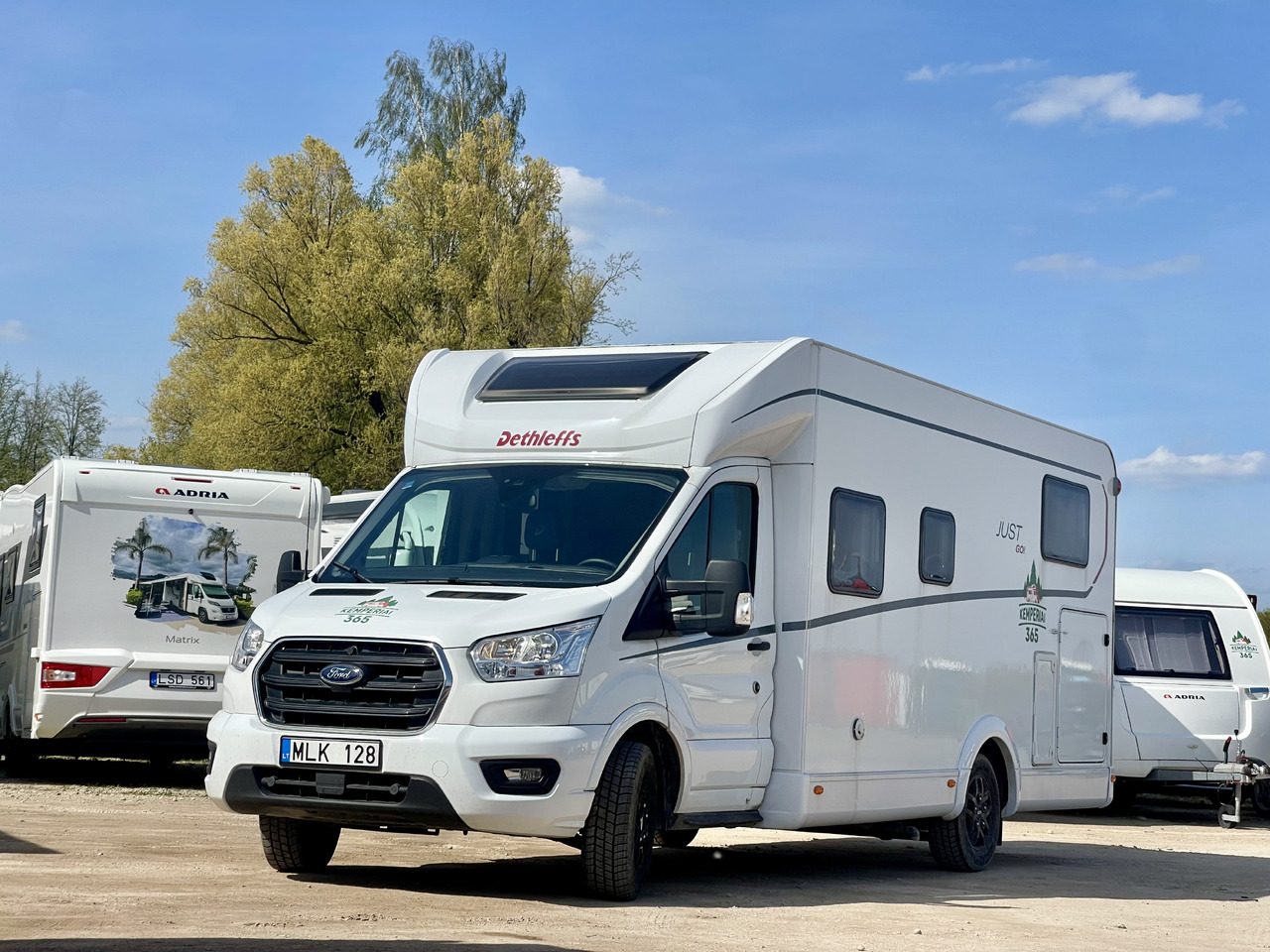 DETHLEFFS Just Go T7055 EB - Semi-integrated motorhome: picture 1 DETHLEFFS Just Go T7055 EB - Semi-integrated motorhome: picture 1
