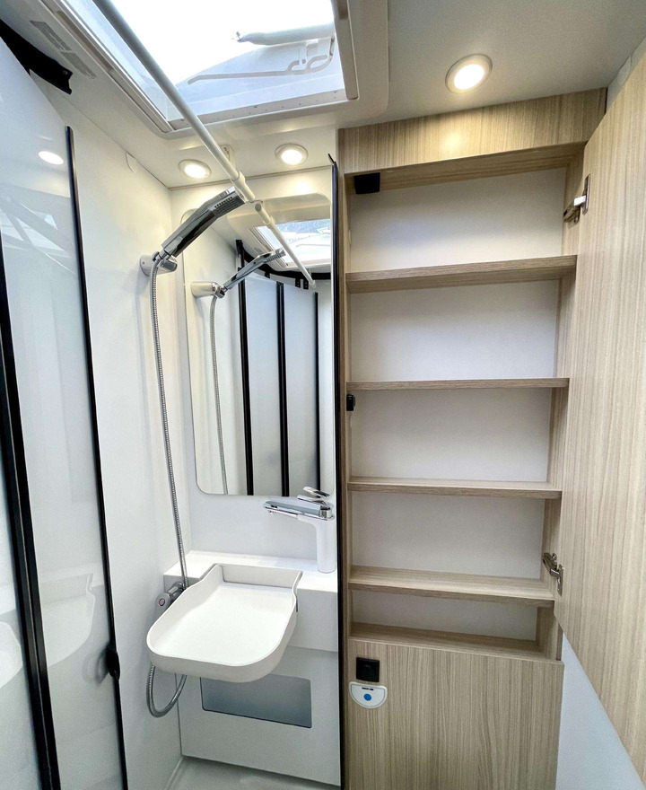 New Alcove motorhome Sun Living A70DK: picture 8 New Alcove motorhome Sun Living A70DK: picture 8