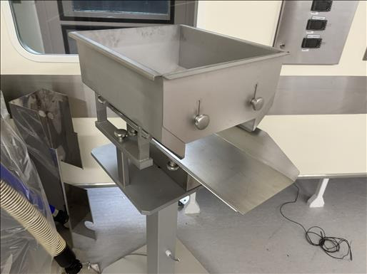 EK SFA35 Vibratory hopper - Food processing equipment: picture 2 EK SFA35 Vibratory hopper - Food processing equipment: picture 2